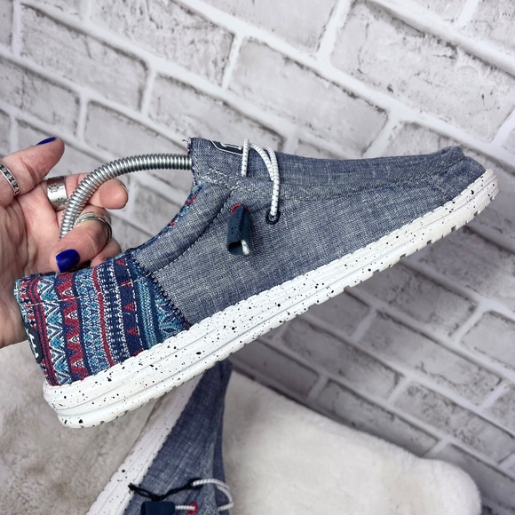 •|•HEY DUDE•| Comfort Cool Slip On Shoes Ladies Size 10 Men's Size 8 - Picture 7 of 12